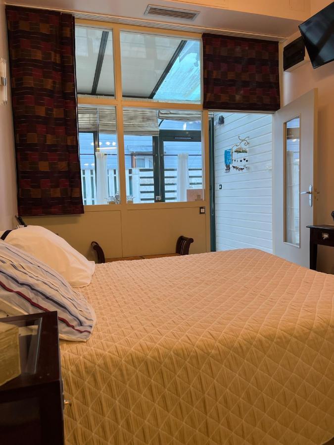 Hotel Le Manoir Aux Vaches Yvetot Zewnętrze zdjęcie